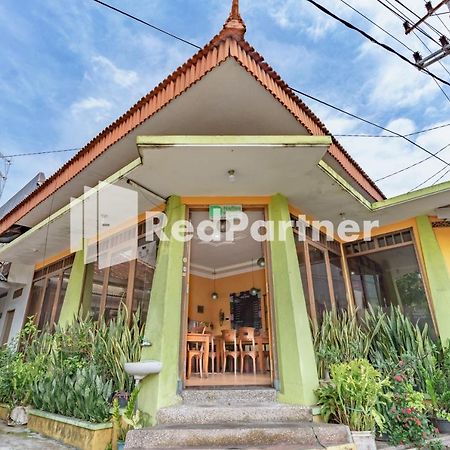 Nafisa Homestay Syariah Near Jatim Park 3 Batu Mitra Reddoorz Malang Kültér fotó