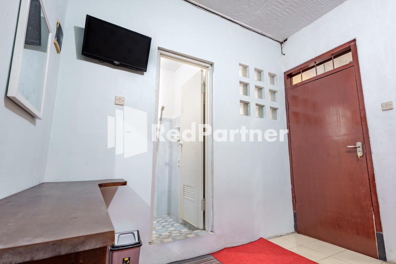 Nafisa Homestay Syariah Near Jatim Park 3 Batu Mitra Reddoorz Malang Kültér fotó