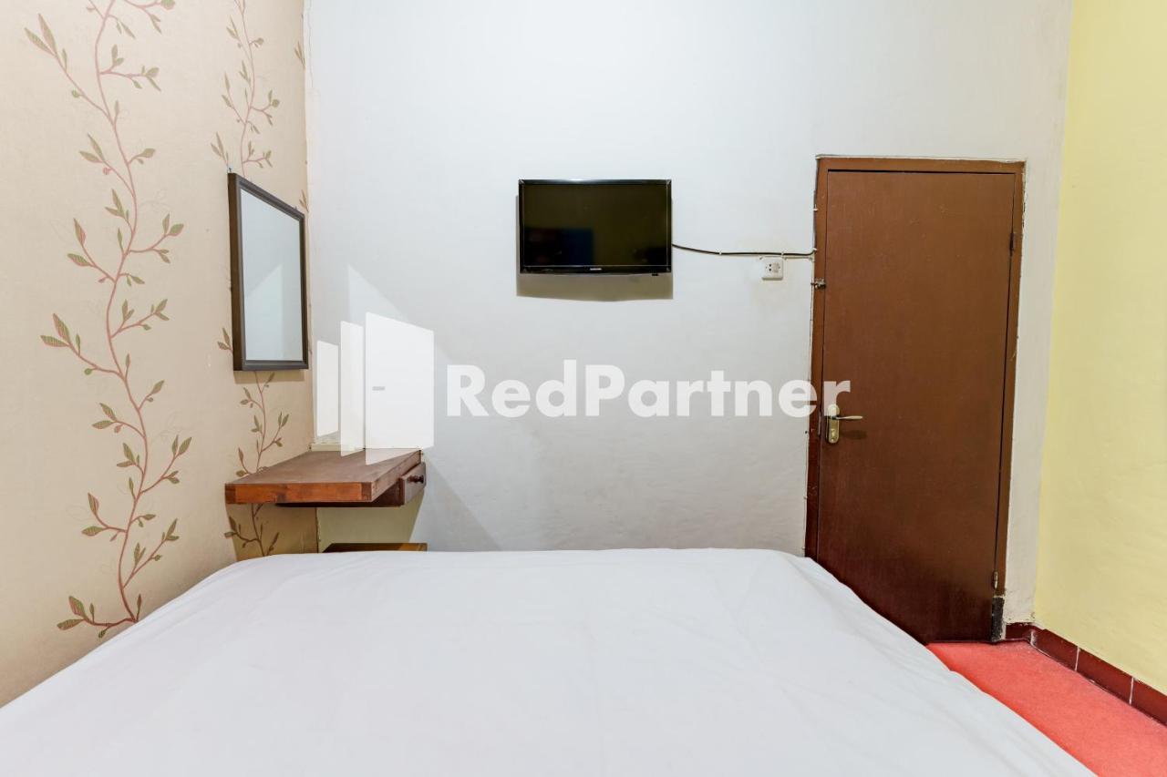 Nafisa Homestay Syariah Near Jatim Park 3 Batu Mitra Reddoorz Malang Kültér fotó