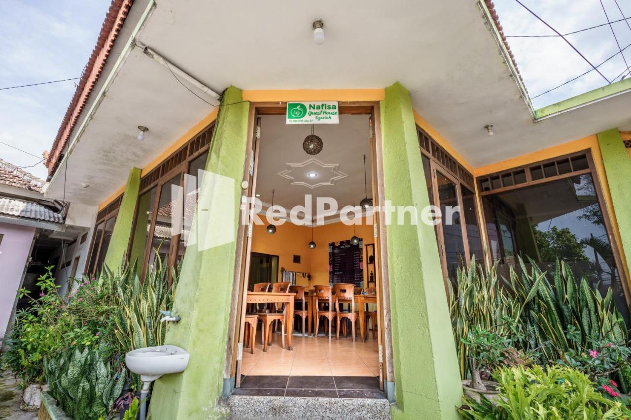 Nafisa Homestay Syariah Near Jatim Park 3 Batu Mitra Reddoorz Malang Kültér fotó