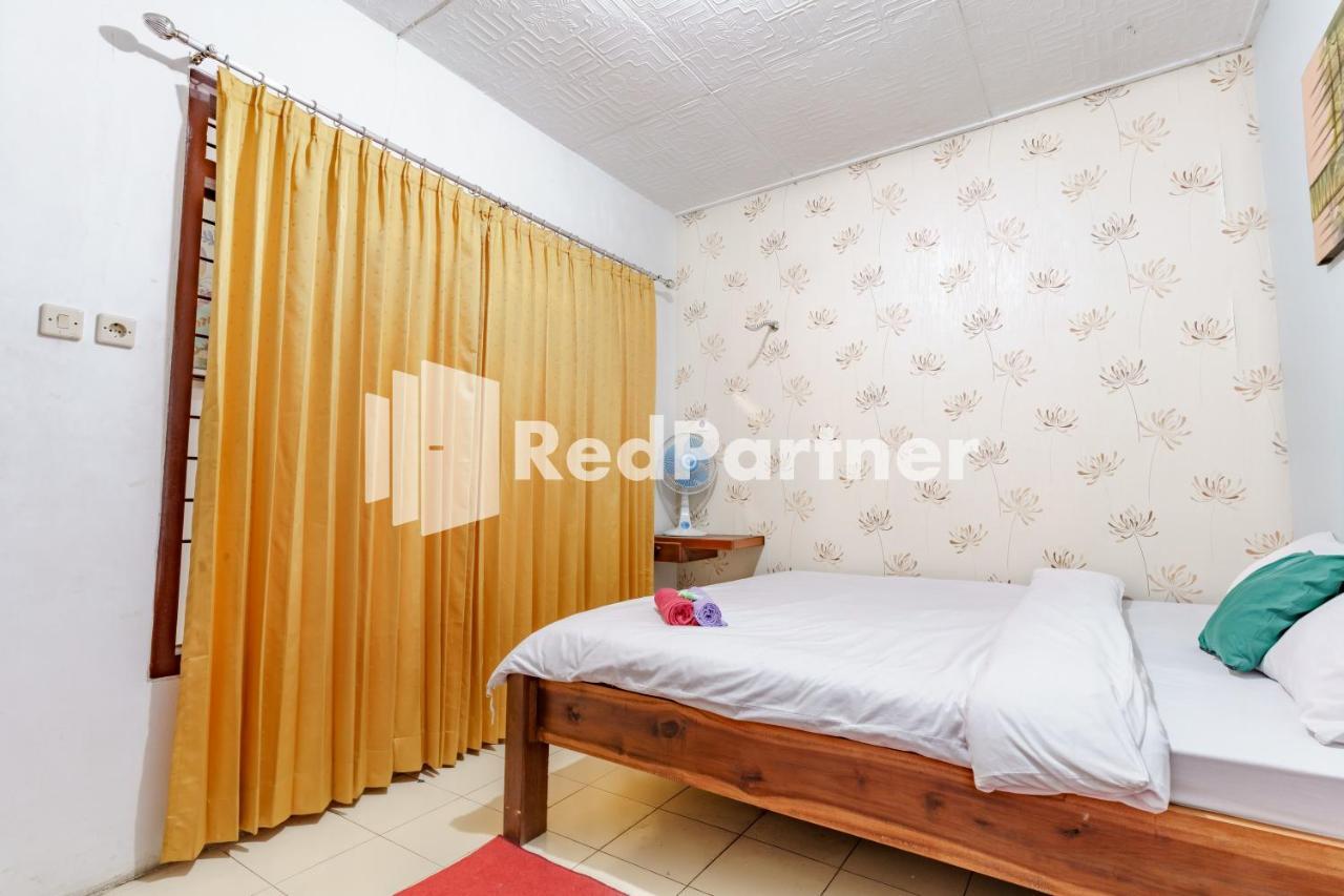 Nafisa Homestay Syariah Near Jatim Park 3 Batu Mitra Reddoorz Malang Kültér fotó